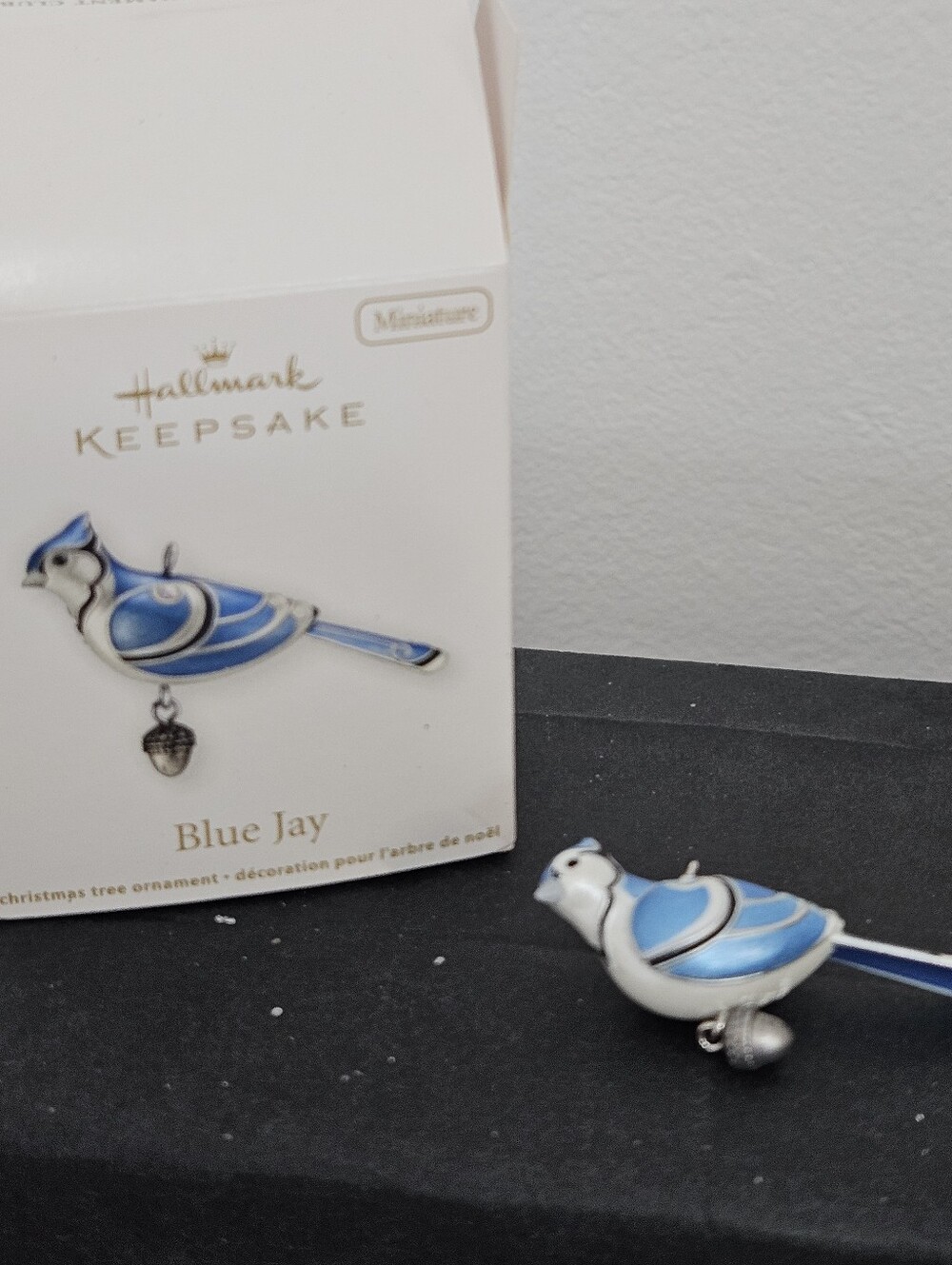 Hallmark Keepsake Ornament: Blue Jay Miniature 2012 Handcrafted